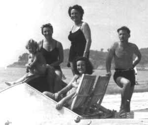 Per molti di noi la presenza dei nonni ha costituito l'unica esperienza di «famiglia allargata».